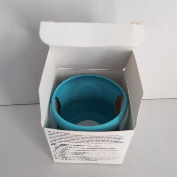 Philips Avent Blue Silicone Sleeve for use with Avent Glass Natural 4 oz Bottle - Picture 5 of 9